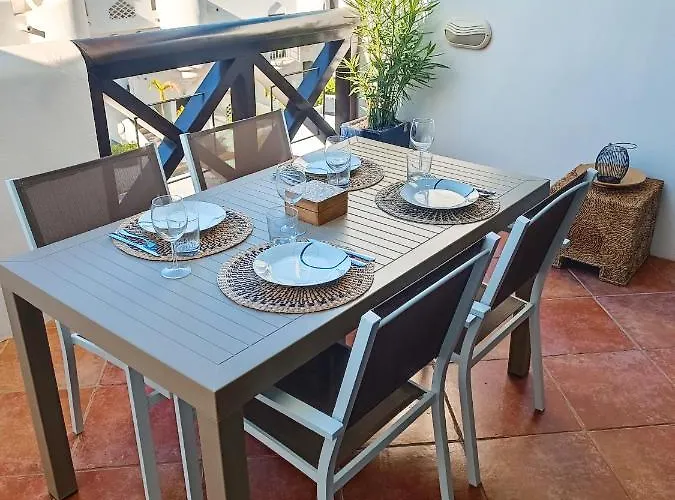 Idaira Paradise Apartman *